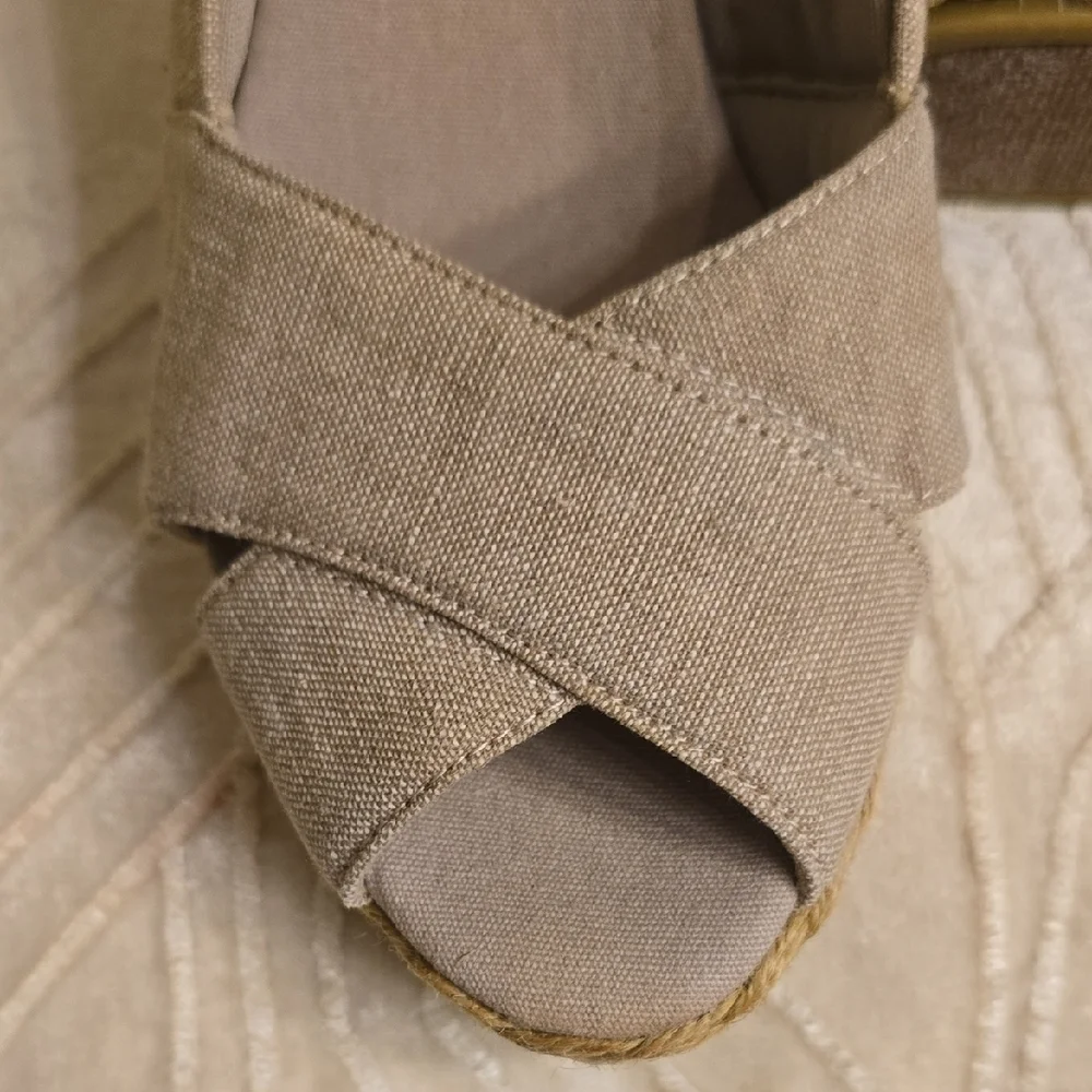 Chaps Taupe Wedge Sandals